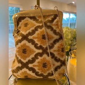 Magid Vintage - Italian Chenille Tapestry Patterned Women's Kiss-Lock HandBag